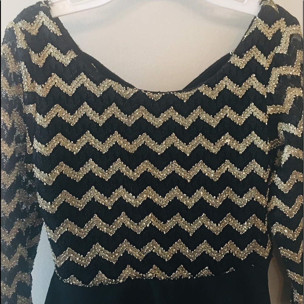 Dress - Picture 5 of 11